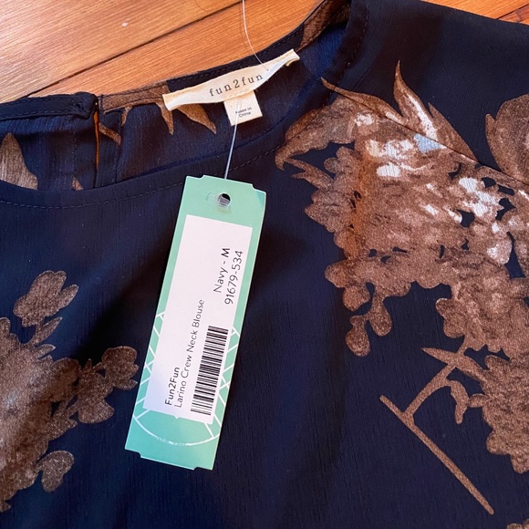 Brand new navy stitch fix fun2fun Blouse M - Picture 6 of 12